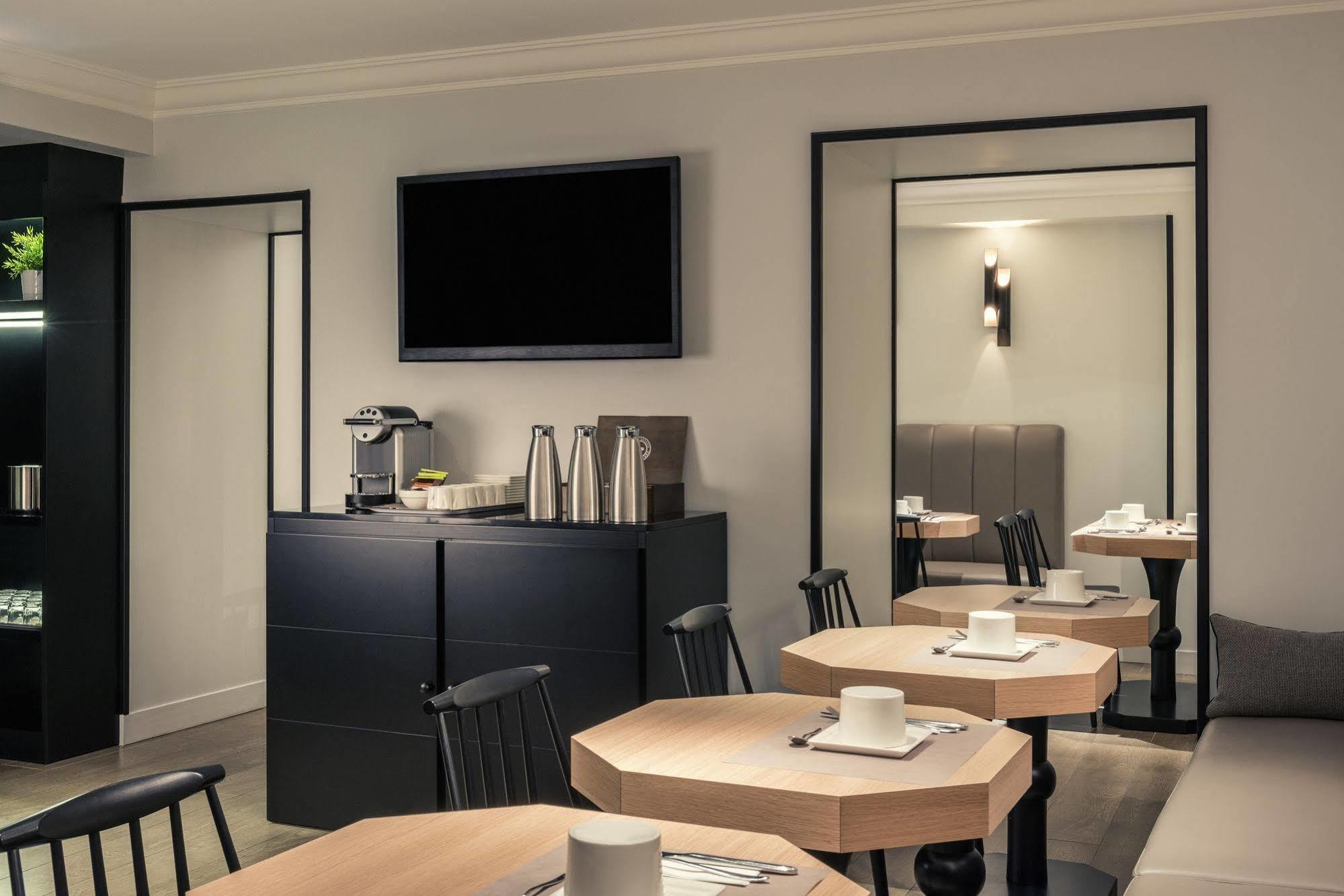 Mercure Paris Arc De Triomphe Wagram Eksteriør bilde